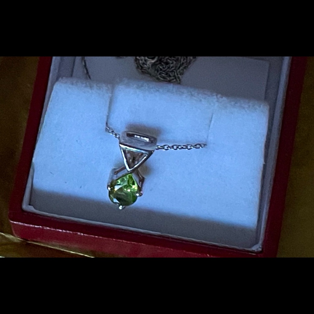 Peridot pendant